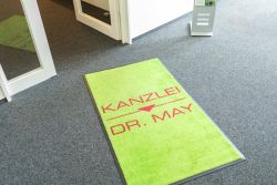 Dr. May fachliche und pers&ouml;nliche F&ouml;rderung aller Mitarbeiter